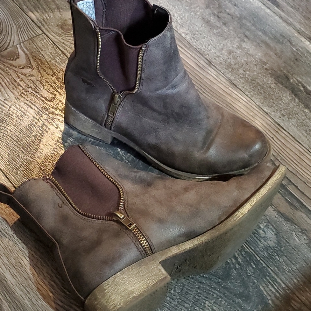 Rocketdog ankle booties